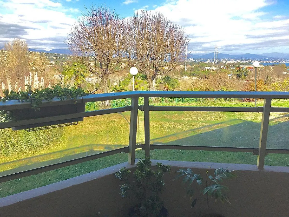 Zengarden Pool,3Bedrooms,Lit Bebe Beach800M,Box&Wifi דירה